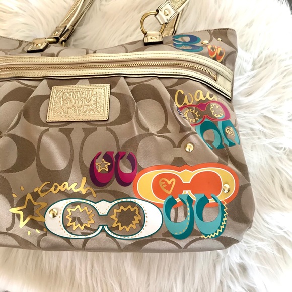 Coach Poppy C Applique Large Handbag. - Picture 7 of 13